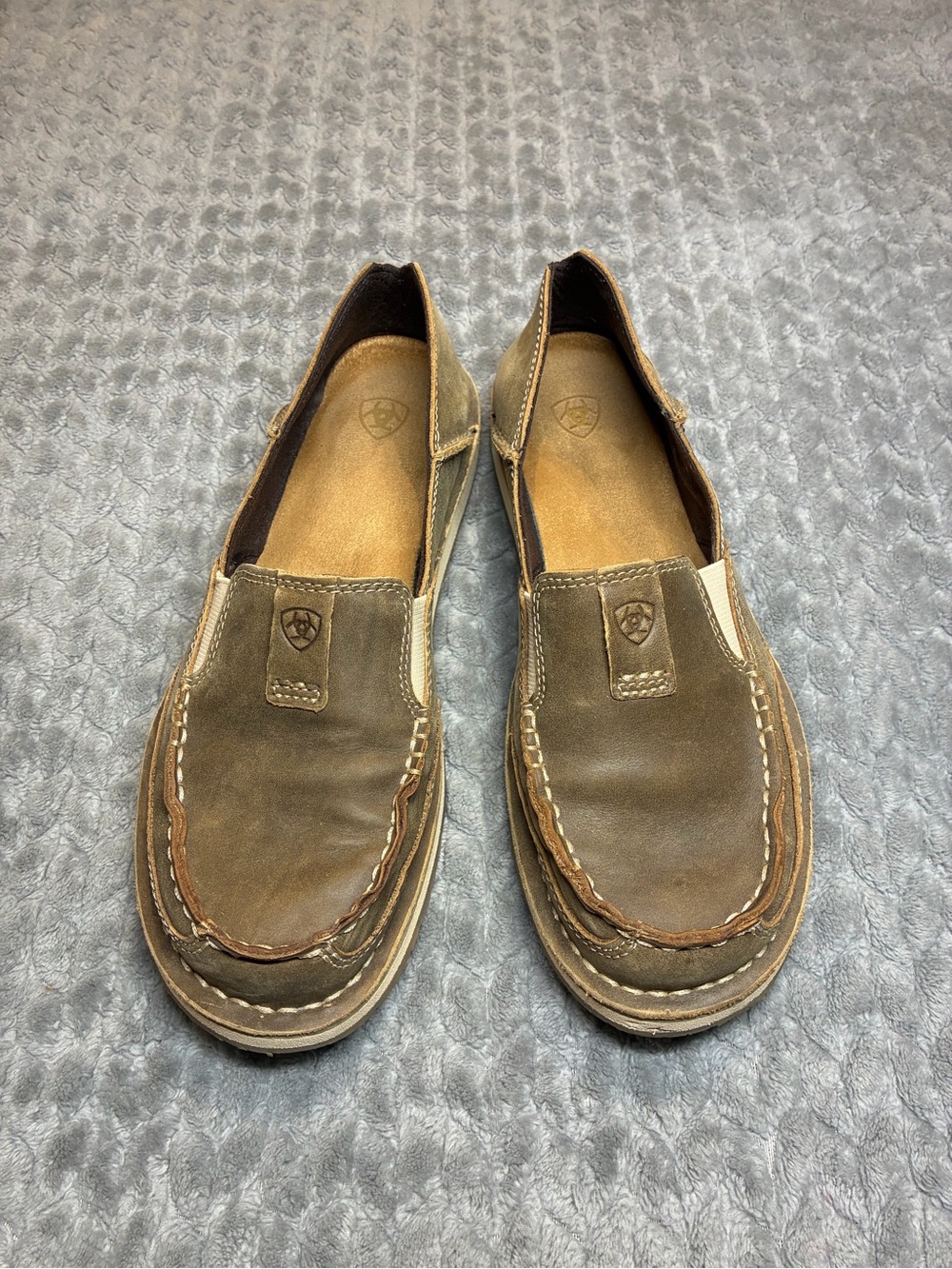 Ariat Tan/Brown Leather Slip-On Women's 8.5 Moccasins